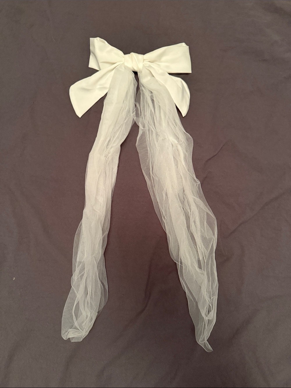 Elegant White Bow Hair Scarf with Long Tulle Tails